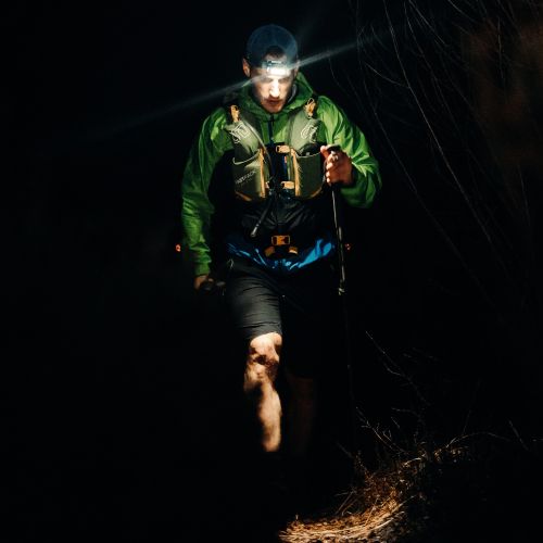 Coureur lampe frontale trail performante